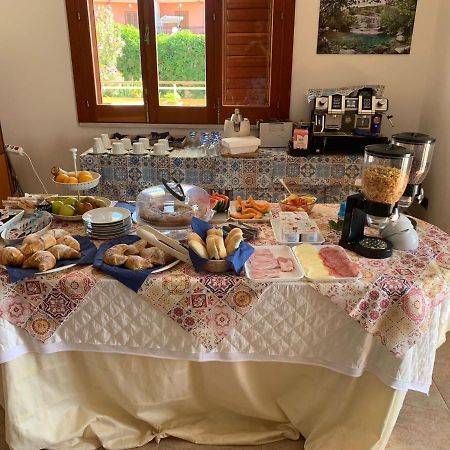 Villa Vega Fontane Bianche Bagian luar foto