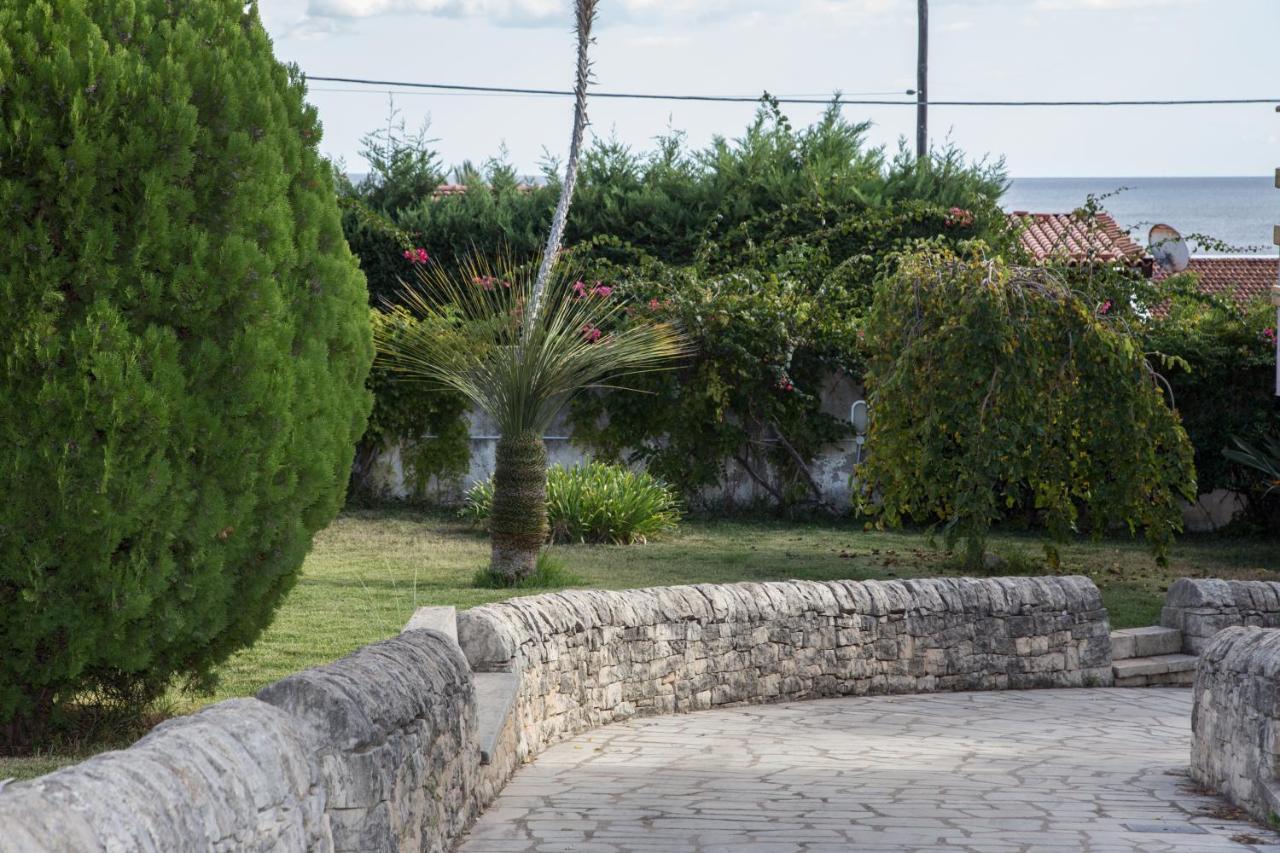 Villa Vega Fontane Bianche Bagian luar foto