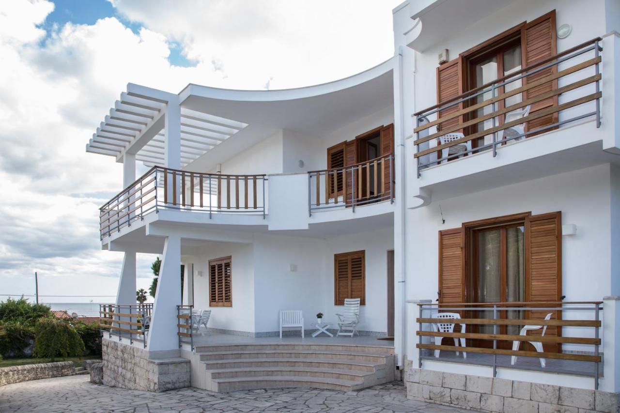 Villa Vega Fontane Bianche Bagian luar foto
