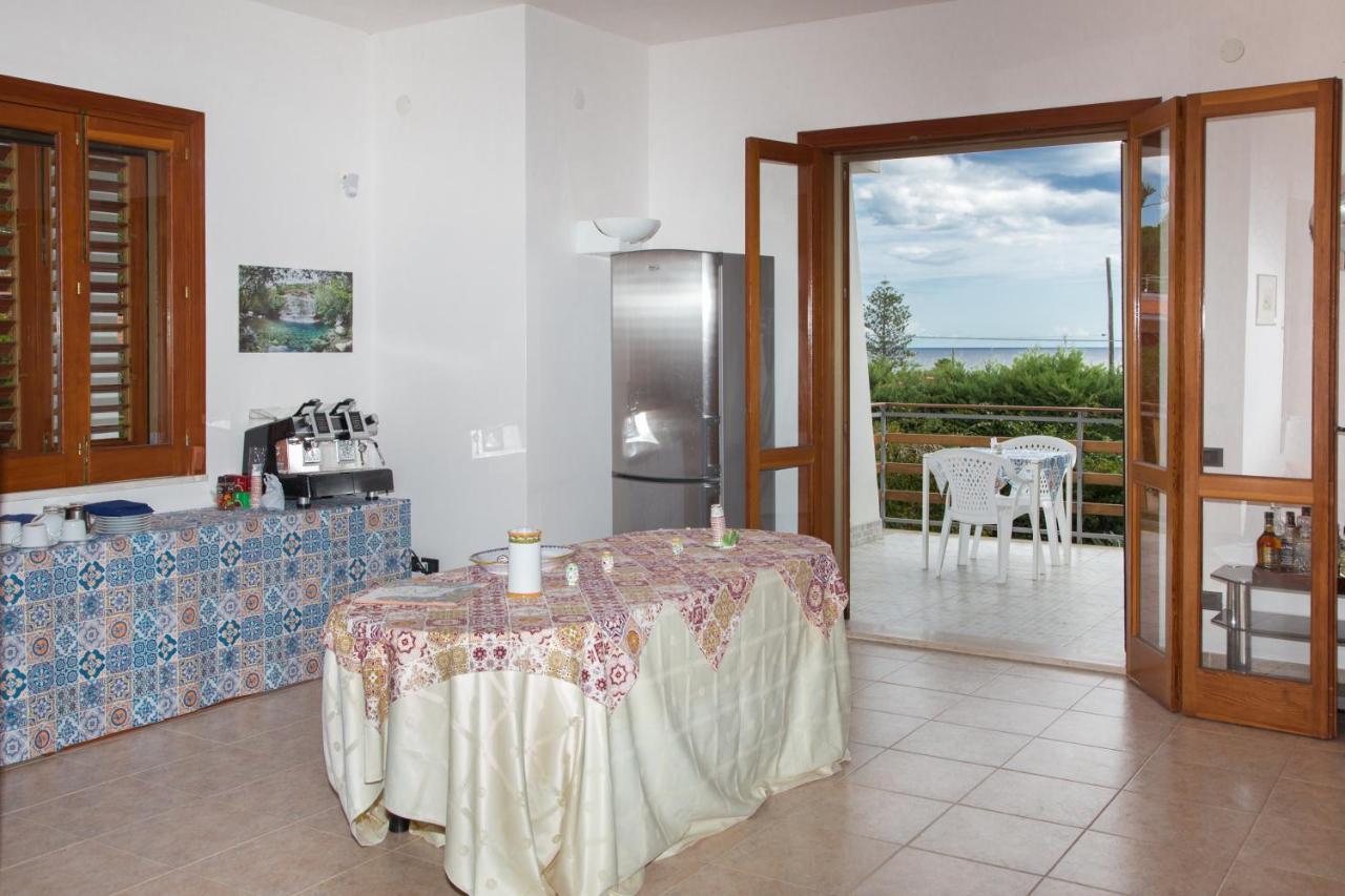 Villa Vega Fontane Bianche Bagian luar foto