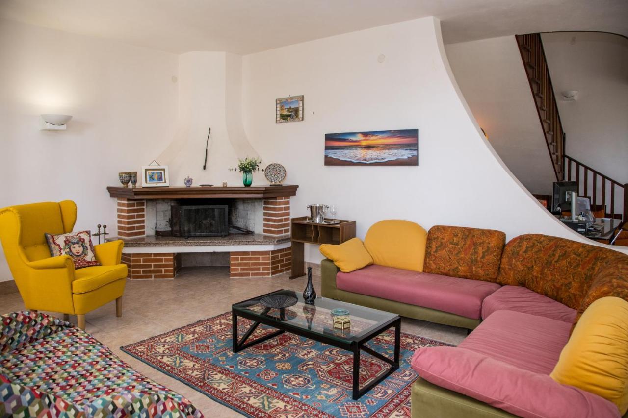 Villa Vega Fontane Bianche Bagian luar foto