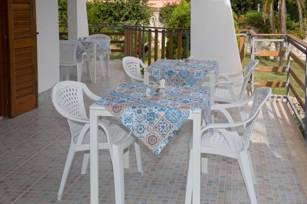 Villa Vega Fontane Bianche Bagian luar foto
