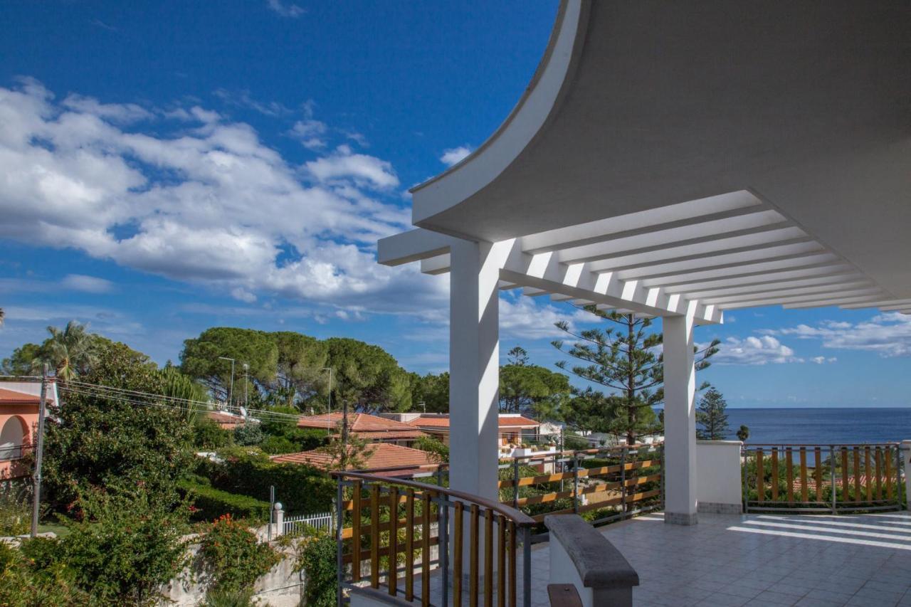 Villa Vega Fontane Bianche Bagian luar foto