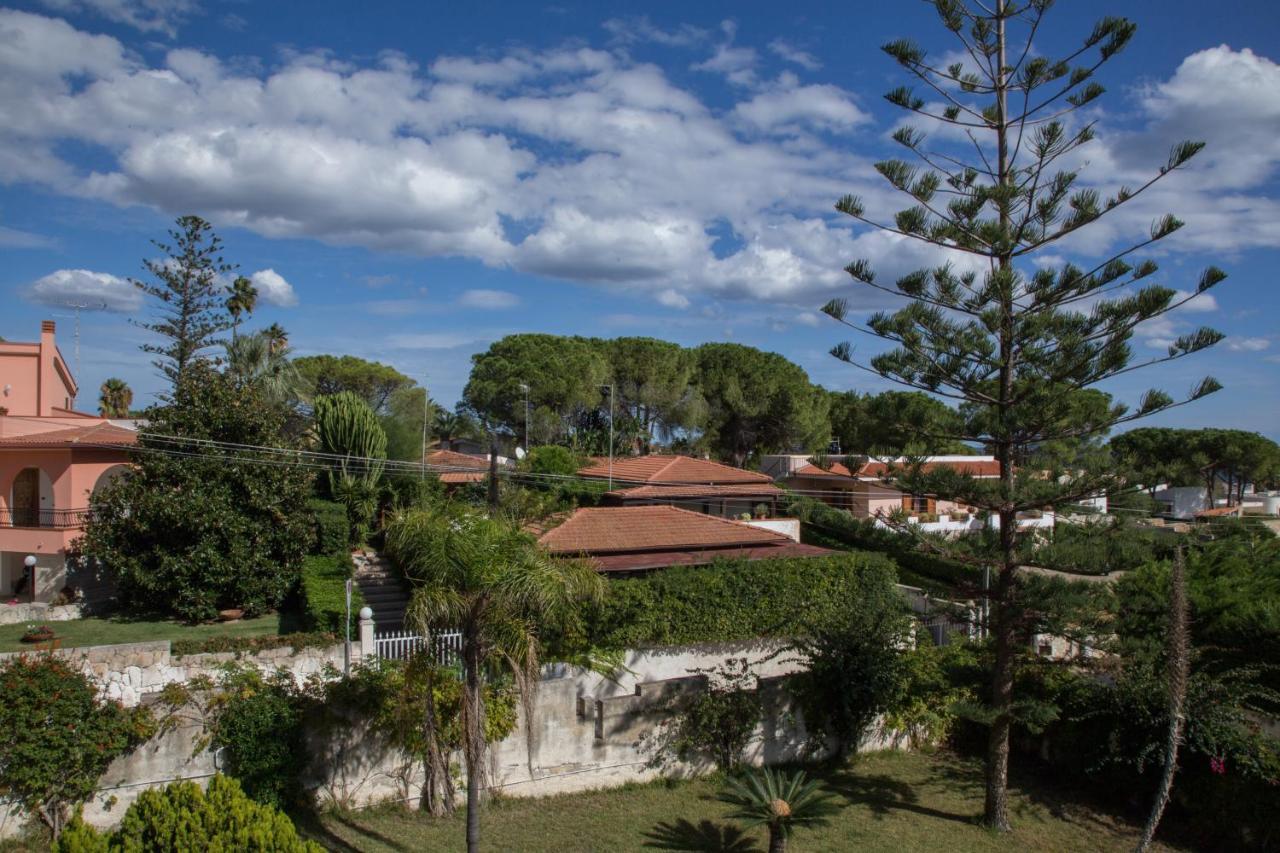 Villa Vega Fontane Bianche Bagian luar foto