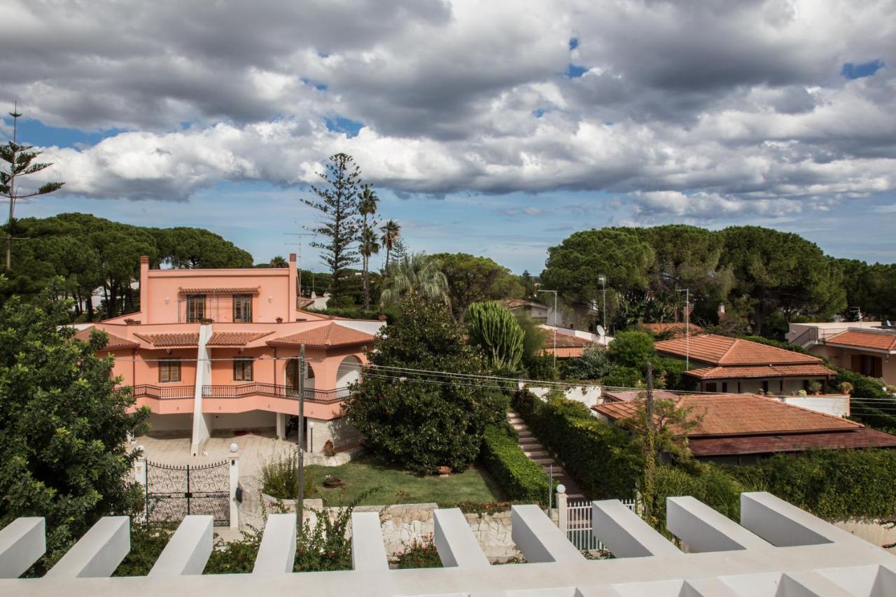 Villa Vega Fontane Bianche Bagian luar foto