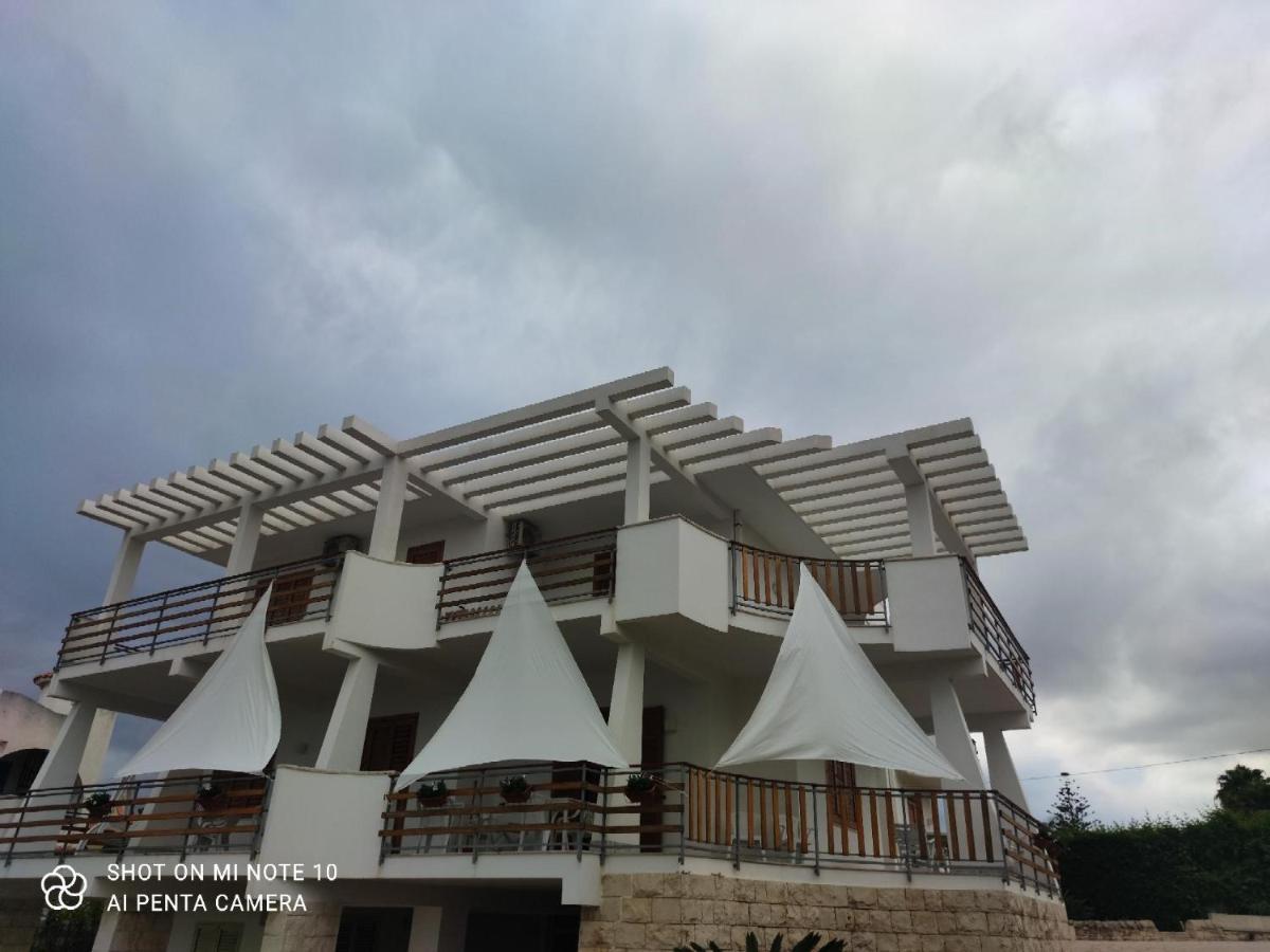 Villa Vega Fontane Bianche Bagian luar foto