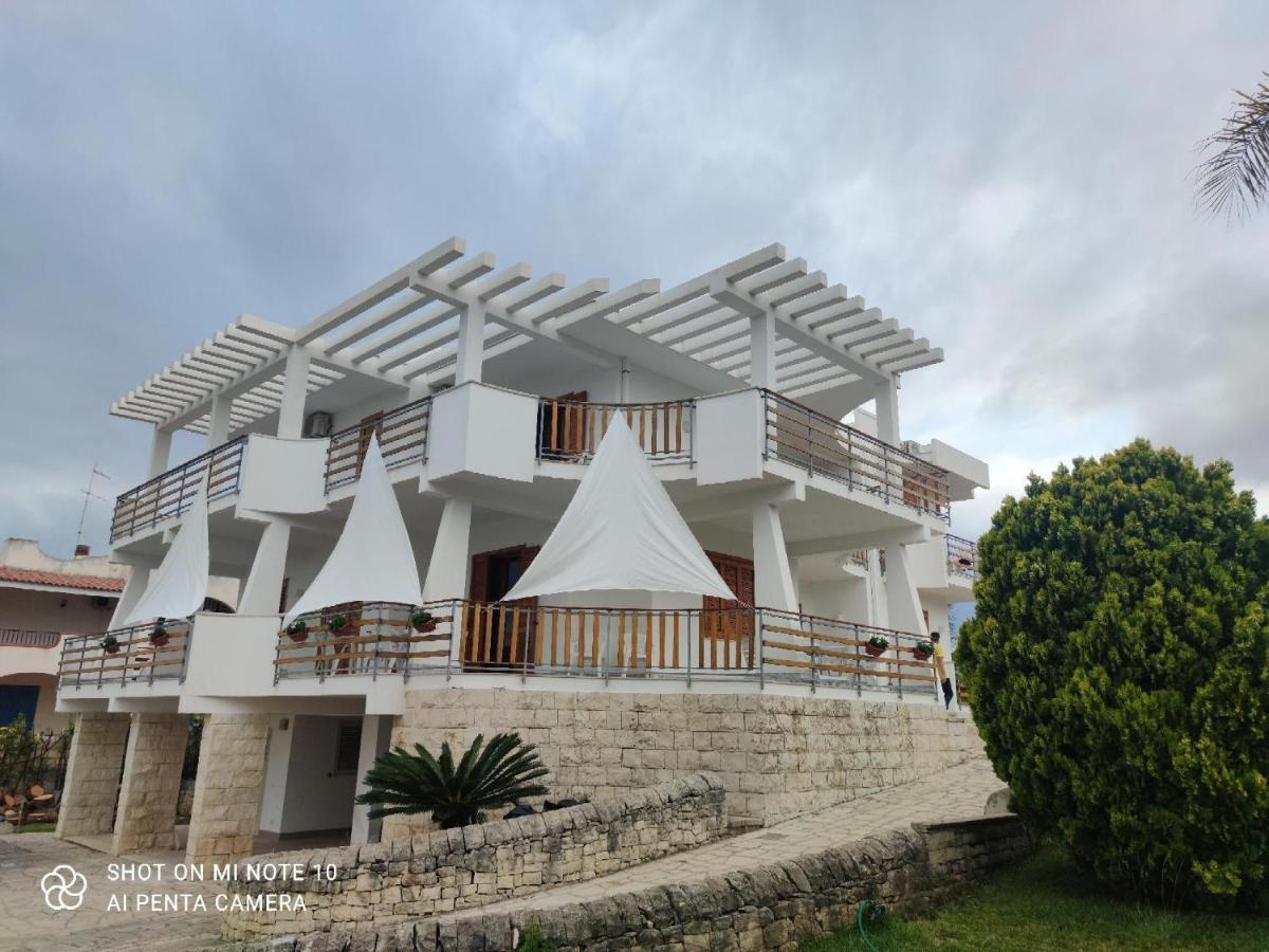 Villa Vega Fontane Bianche Bagian luar foto