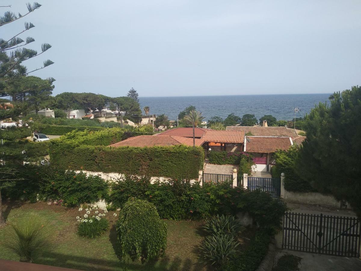 Villa Vega Fontane Bianche Bagian luar foto
