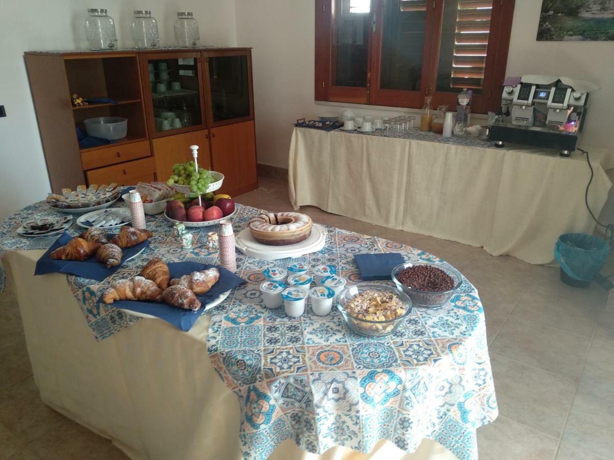 Villa Vega Fontane Bianche Bagian luar foto
